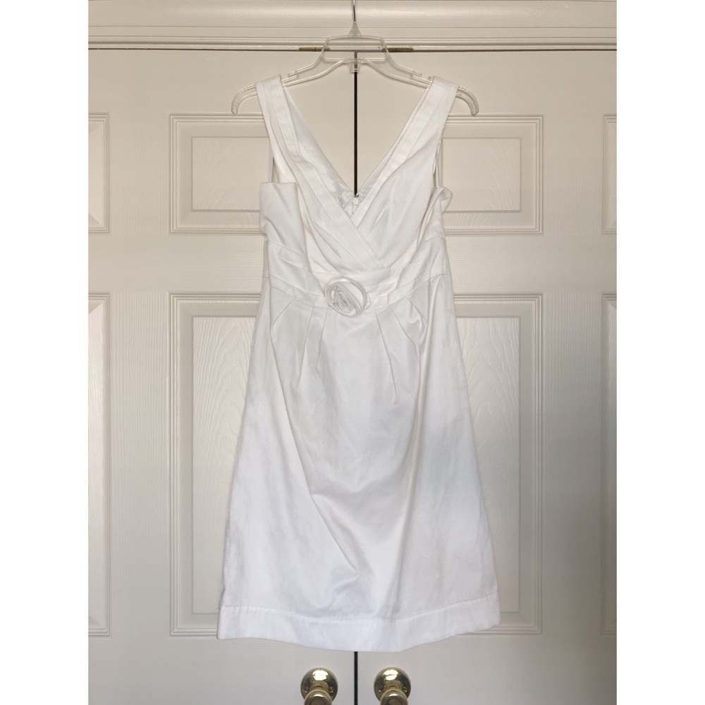 White sleeveless dress